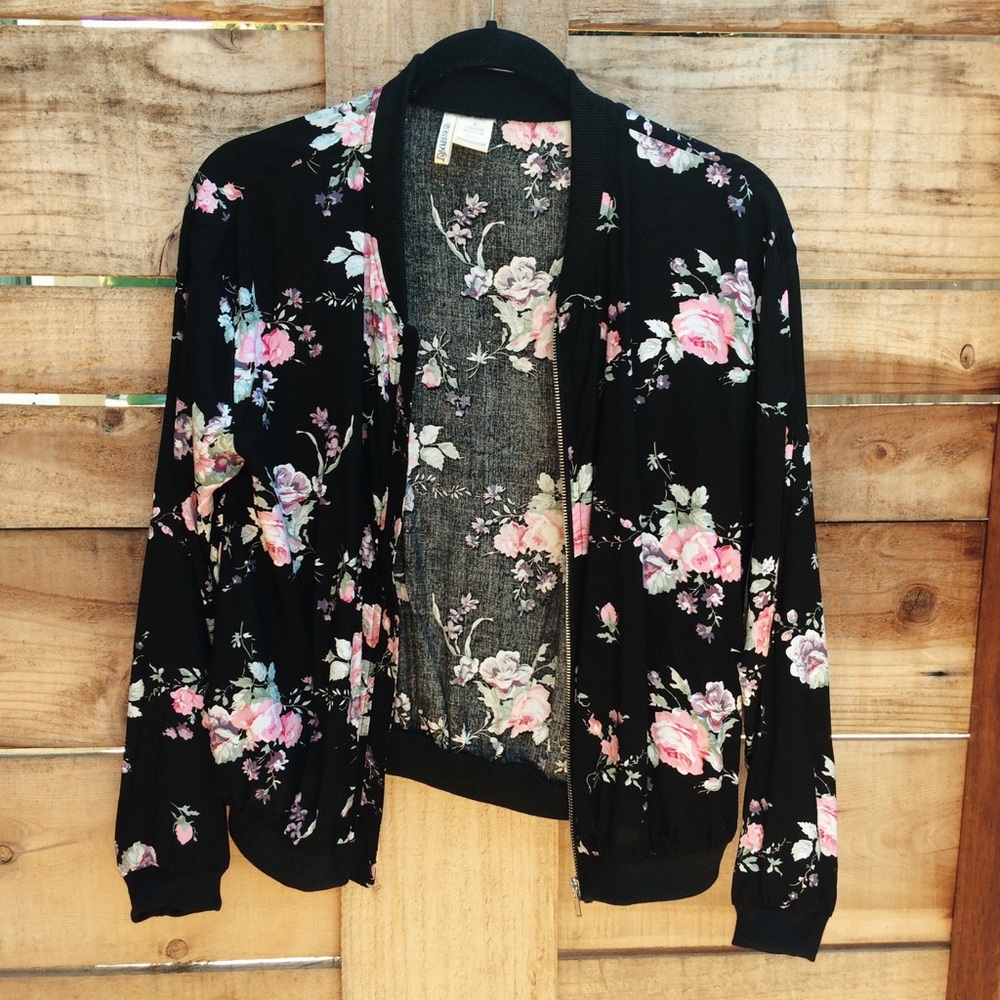 Black & Pink Floral Lightweight Zip Up Jacket - Picture 2 of 7